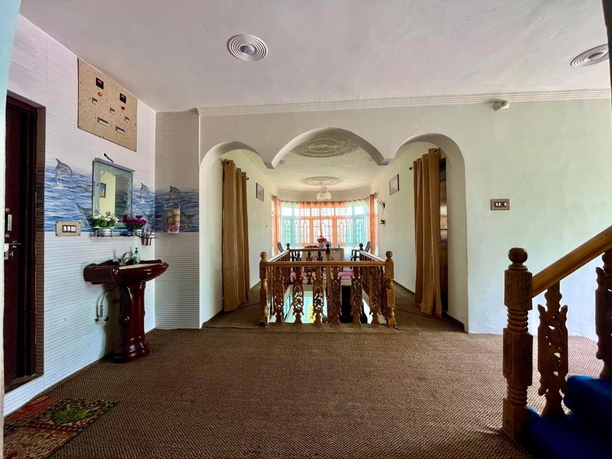 Everest Guest House กุลมาร์ค ภายนอก รูปภาพ
