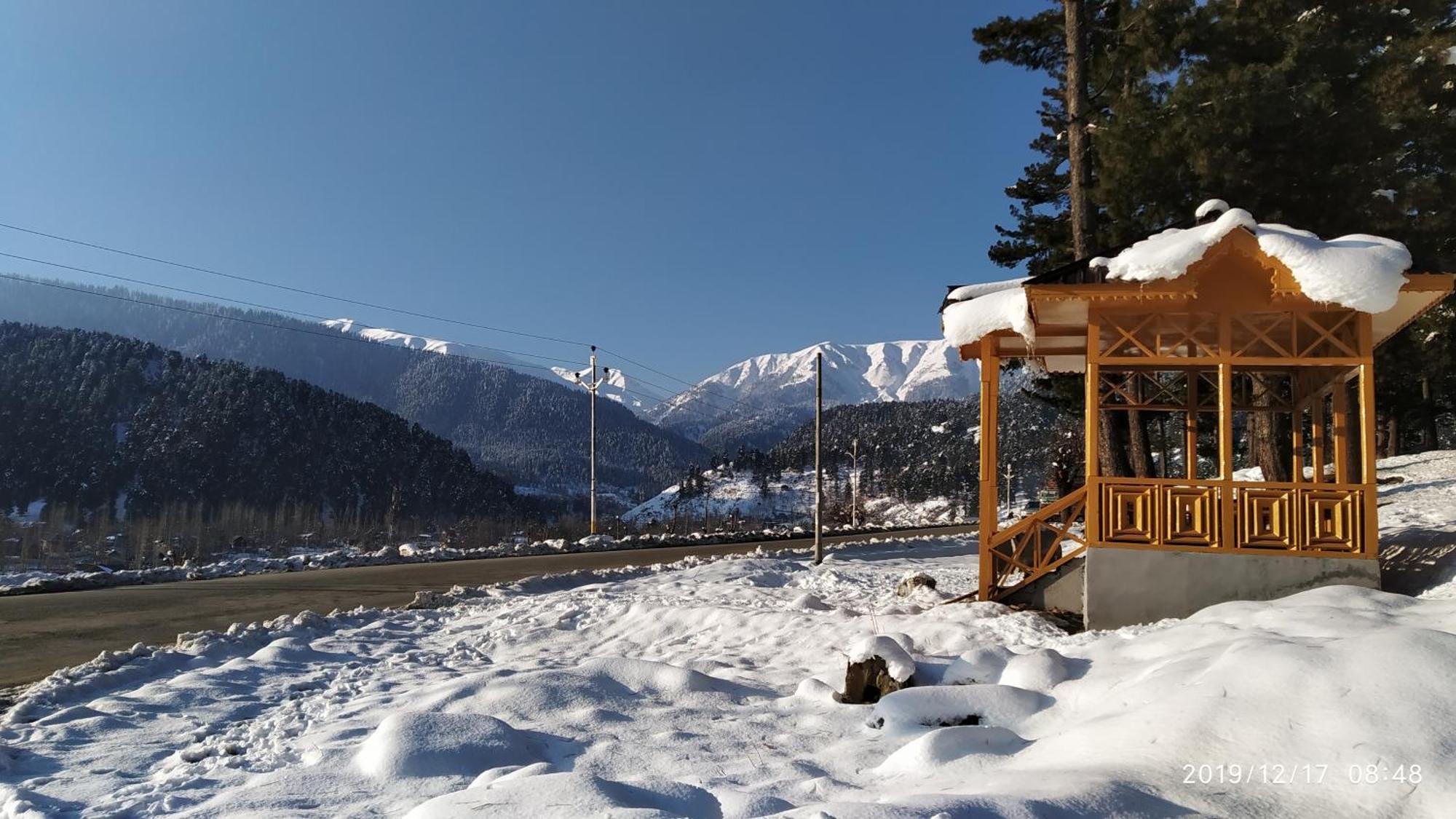 Everest Guest House กุลมาร์ค ภายนอก รูปภาพ