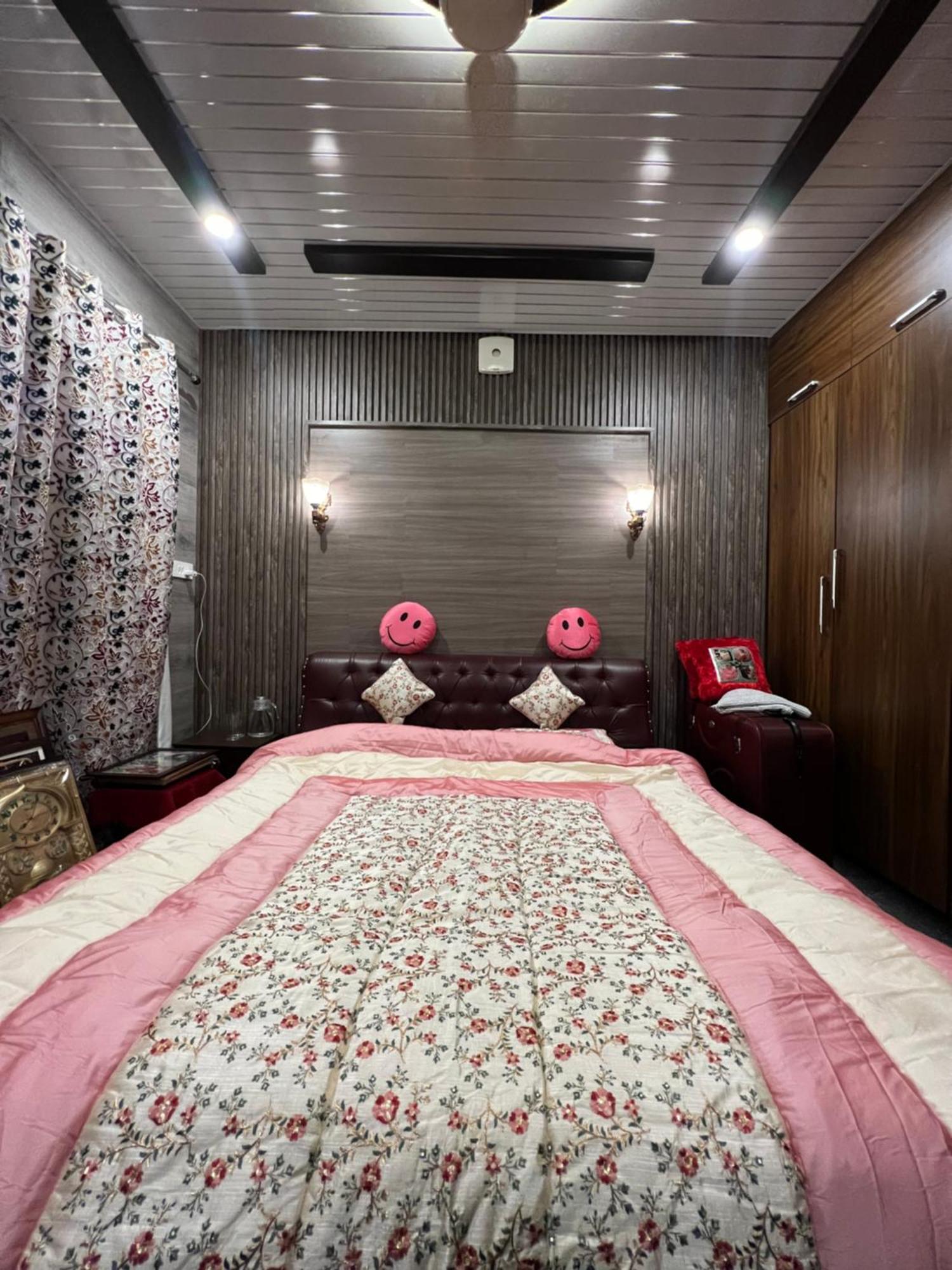Everest Guest House กุลมาร์ค ภายนอก รูปภาพ