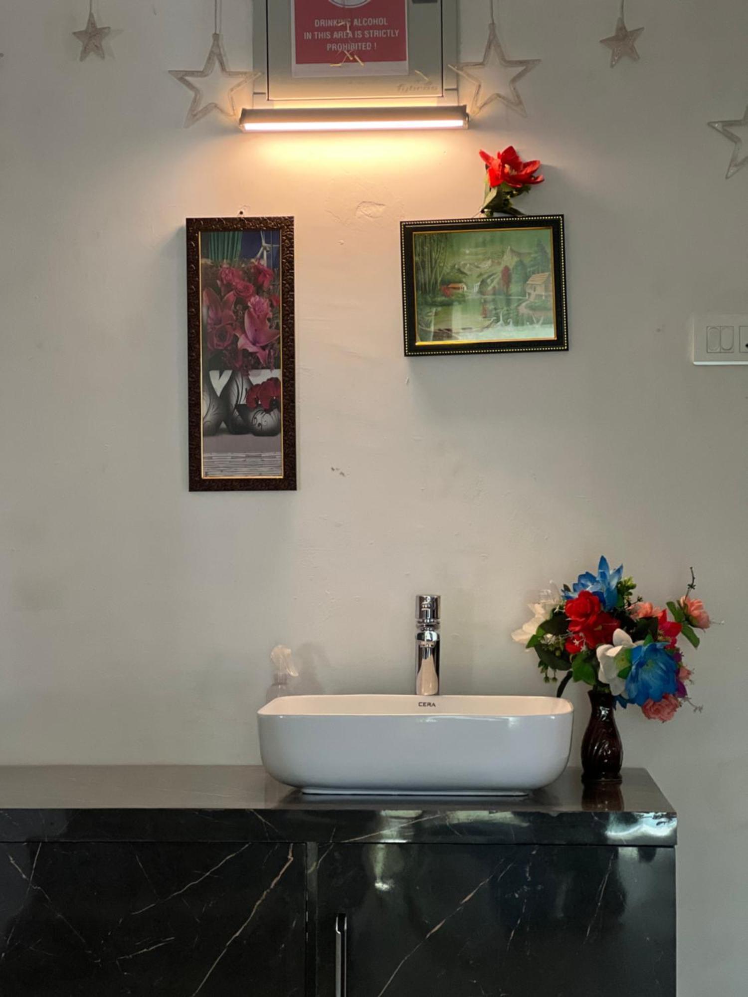 Everest Guest House กุลมาร์ค ภายนอก รูปภาพ